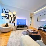 LuxuryLondonStays - Cosy Mayfair Hideout on Prestigious Street