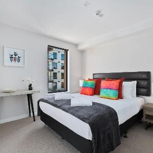Shotover River Hideaway-1 Bed