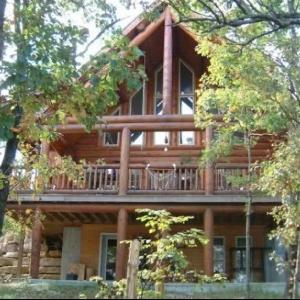 Log Home Luxury