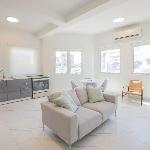 2 Bedroom Apt. Close to the beach