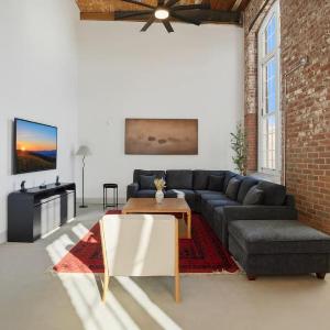 Unique and Historic 2BD Apt with Study