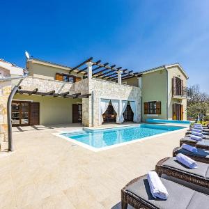 Villa Rajana