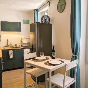 Studio 50m from the sea in Toulon