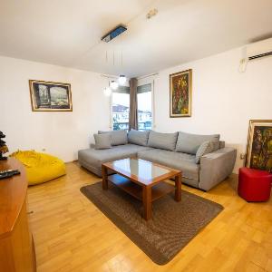 Golden Light Seaside Apartment