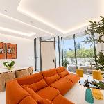 LUXX Live the Dubai Dream! Brand-New Designer Villa with Pools Padel Lift Services 