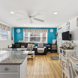 Beachside 2BR Condo in Wildwood Crest with Deck BBQ & Parking