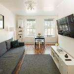 Cozy Flat Near Station & Local Parks