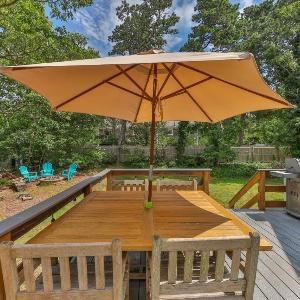 Cape Cod Cottage Near Beaches & Bike Trail