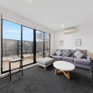 City-View 1-Bed Apartment Near Central Park