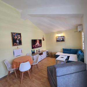 Apartment Iko Budva