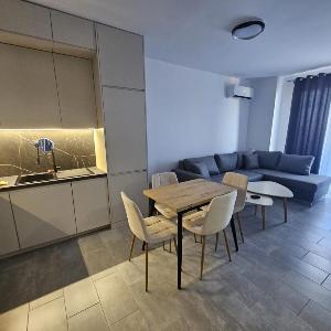 Bonita Apartment - Golem