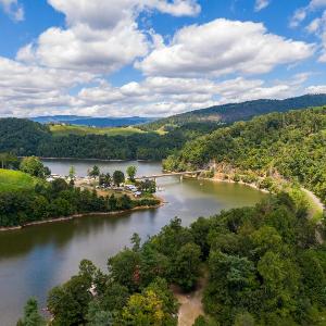 Garretts Getaway at Watauga Lake