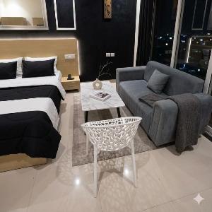 Midnight Minimal Retreat