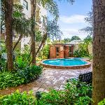 Glebe Corner - Walkable City-Fringe Base with Pool Sydney