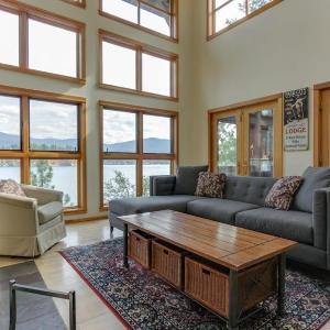 Lake House Private Dock & Decks 4BR