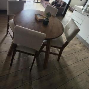 Eon 6 Lujoso y acogedor apartamento zona 10