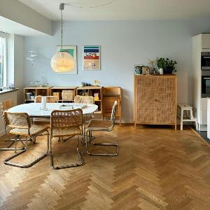 Townhouse With Art And Terrace