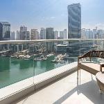 Luxury 2 BR in Dubai Marina with Lake View Dubai 