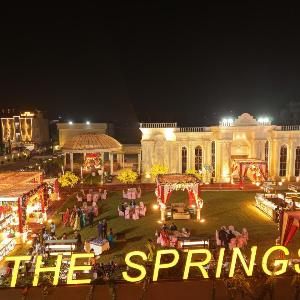 The Springs By AVR