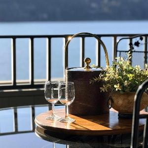 2BR Condo Lake Access Balcony & Pool