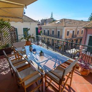 Spacious 2 Bd Balcony Apt in Preveza