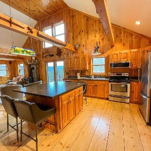 Beautiful North Fayston Home W Hot Tub & Views