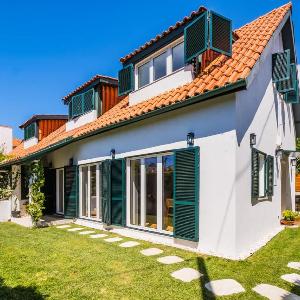 Elegant Garden Villa Cascais by Portugal Portfolio