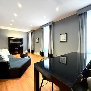 The Condotti Boutique - Luxury Serviced Apartment
