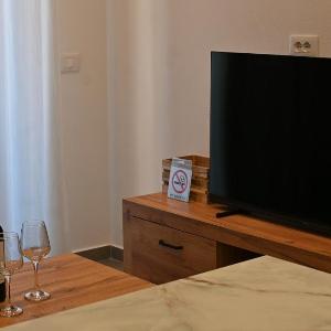 Lazari S Apartments