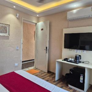 OnlyStay Ginger Palace Sector 19 Noida