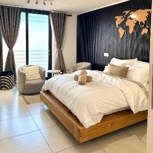 Bela Luxury Suite-Near Wernhill
