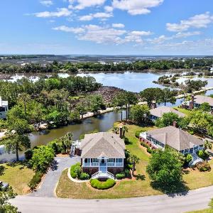 Reel Escape at Marsh Lake villa