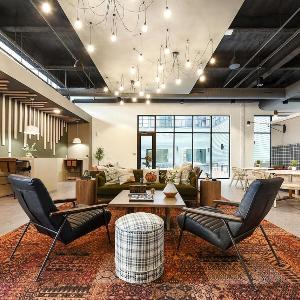 Modern Apt w/ HULU Gym & Parking Near Shopping