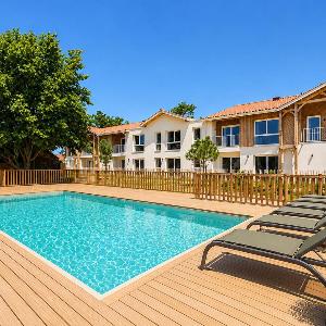 Le Backside - Studio pour 3 - piscine commune