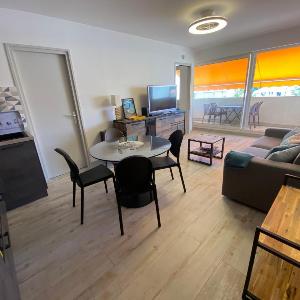 Appartement T2 avec terrasse sud - Accès plage - FR-1-374-246