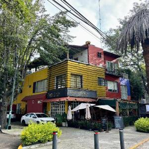 Casa Anzures Thematic