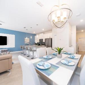 4BR Town House with Pool 4816LN