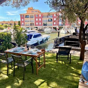 Appartement climatisé avec parking - Port Grimaud - FR-1-868-42