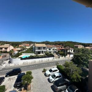 T2 à 5 min de la plage