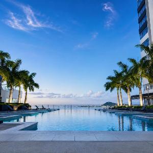 Bellini Puerto Santa Ana Pool Parking AC & Laundry Cerca de bares y restaurantes