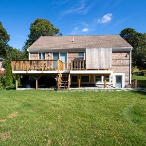 Ranch-Style Retreat by Leavetown Vacations