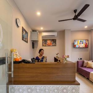 Hotel Riyansh & Cafe