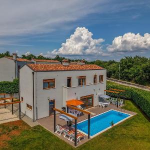 Holiday House Irina F - Pool Private