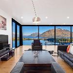 Southern Star Escape - Queenstown Holiday Villa