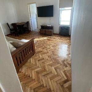 Dos ambientes luminoso cerca de Av Córdoba