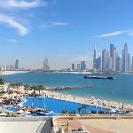 1 BR in Palm Jumeirah with Resort Pool and Beach Access 
