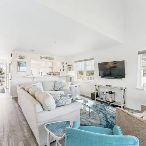 37426 Petinaro Dr #4305
