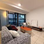 KozyGuru | Sydney CBD | Sky-High City View Retreat 
