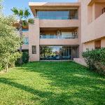 Vue au bord de la piscine Cafe Netflix Appartement Prestigia 2 chambres