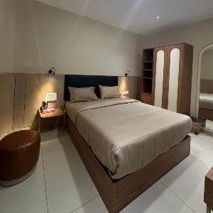Velvet Valley Residency